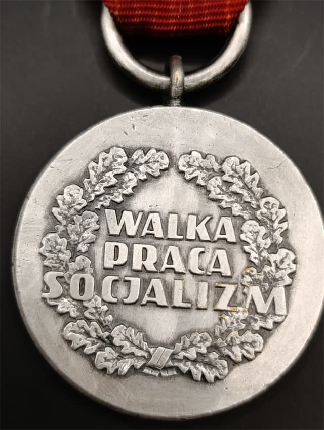 Medal XXX lecia rewers