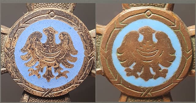 Z lewej strony wersja Caritasu, z prawej Mennica